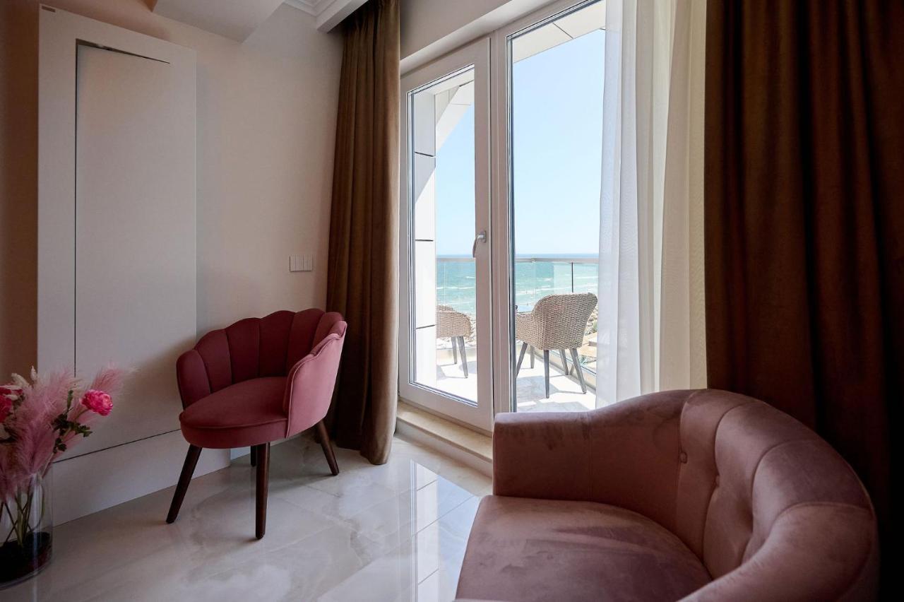 Wave N' Sea Apartment In Infinity Beach Resort - Parking Mamaia Exterior foto