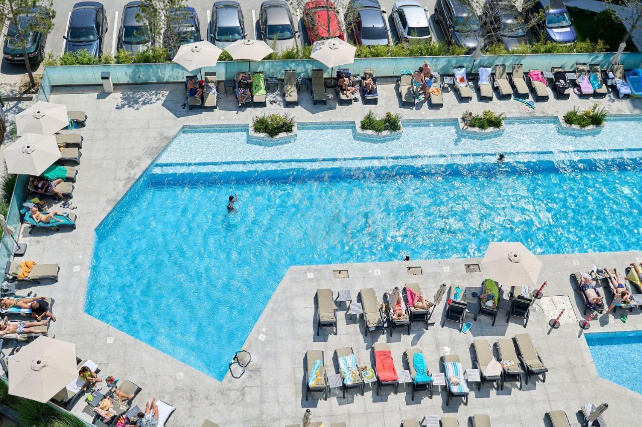 Wave N' Sea Apartment In Infinity Beach Resort - Parking Mamaia Exterior foto