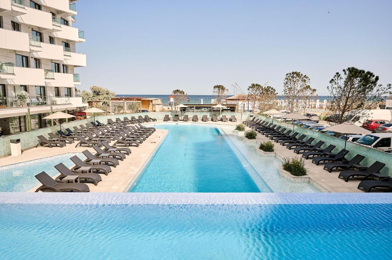 Wave N' Sea Apartment In Infinity Beach Resort - Parking Mamaia Exterior foto